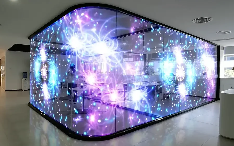 Transparentni LED displej u enterijeru
